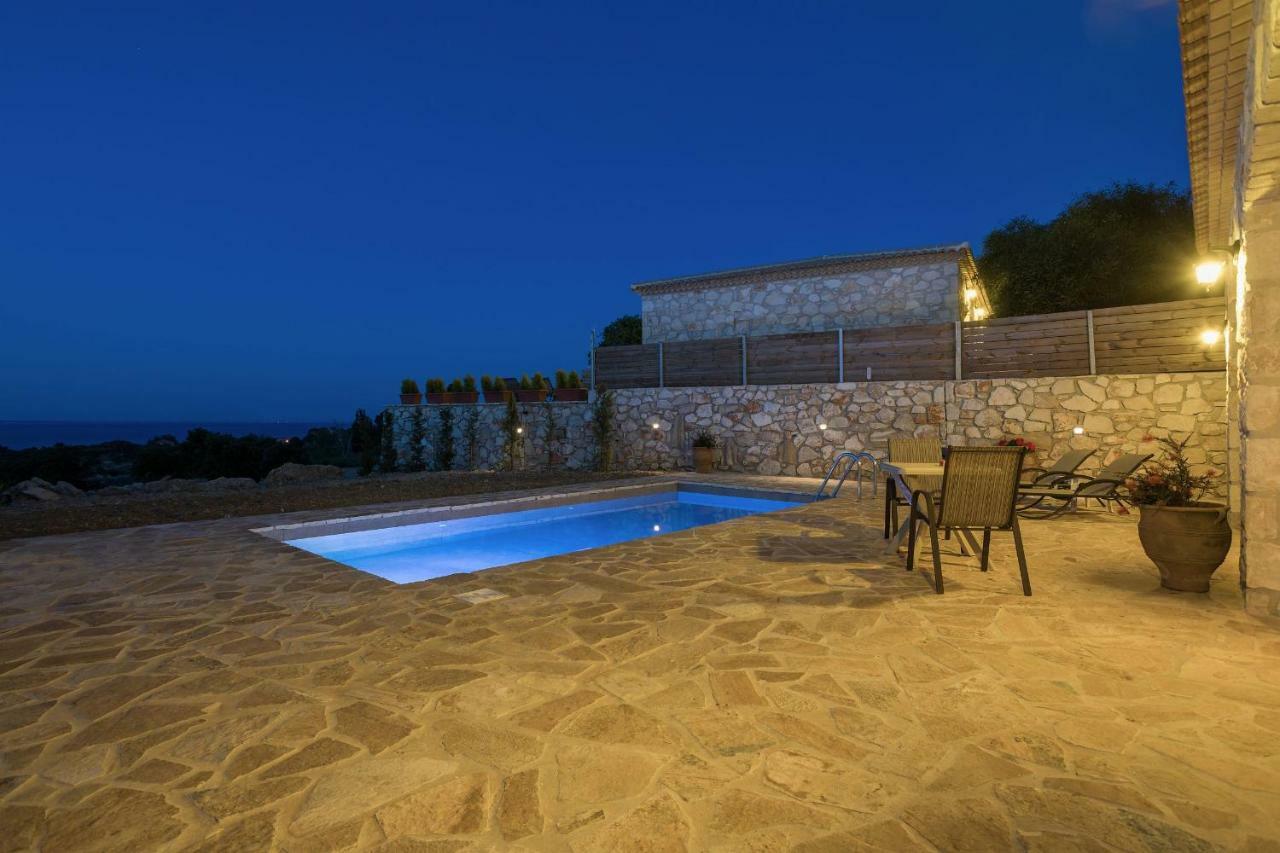 Вилла David's - Private Pool & Scenic Surroundings *